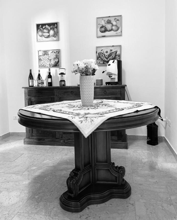 Appartement Calici Di Marsala - Via Roma 73 Extérieur photo