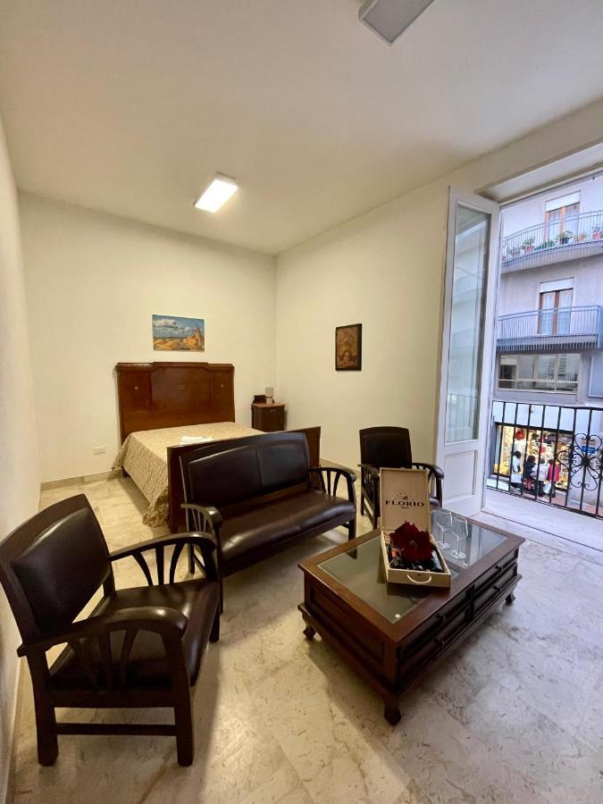 Appartement Calici Di Marsala - Via Roma 73 Extérieur photo