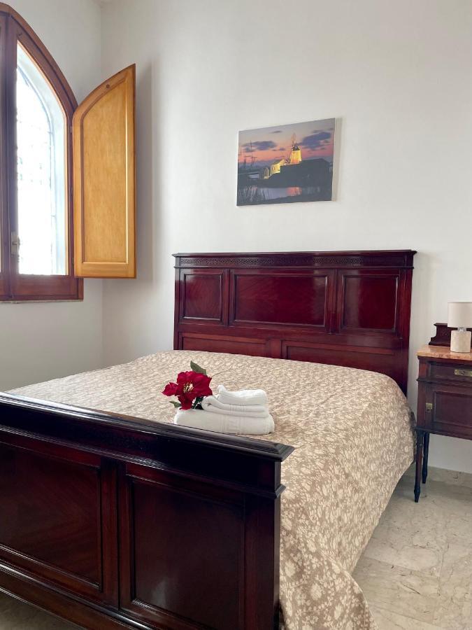 Appartement Calici Di Marsala - Via Roma 73 Extérieur photo